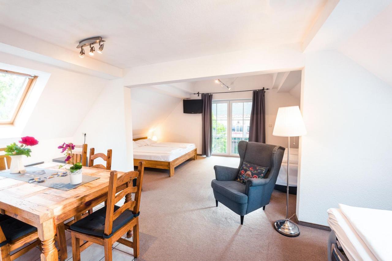 Hotel am Park Rust Bagian luar foto