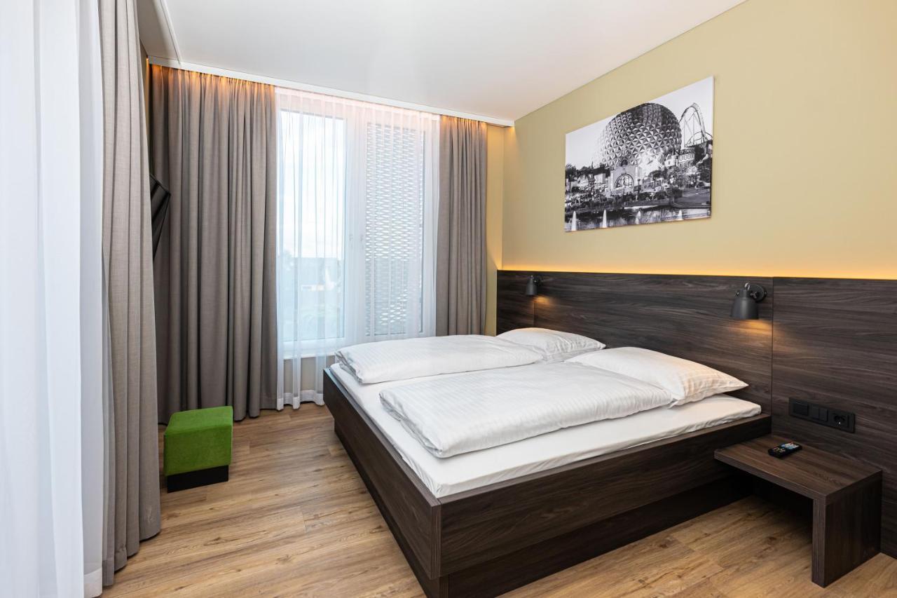 Hotel am Park Rust Bagian luar foto
