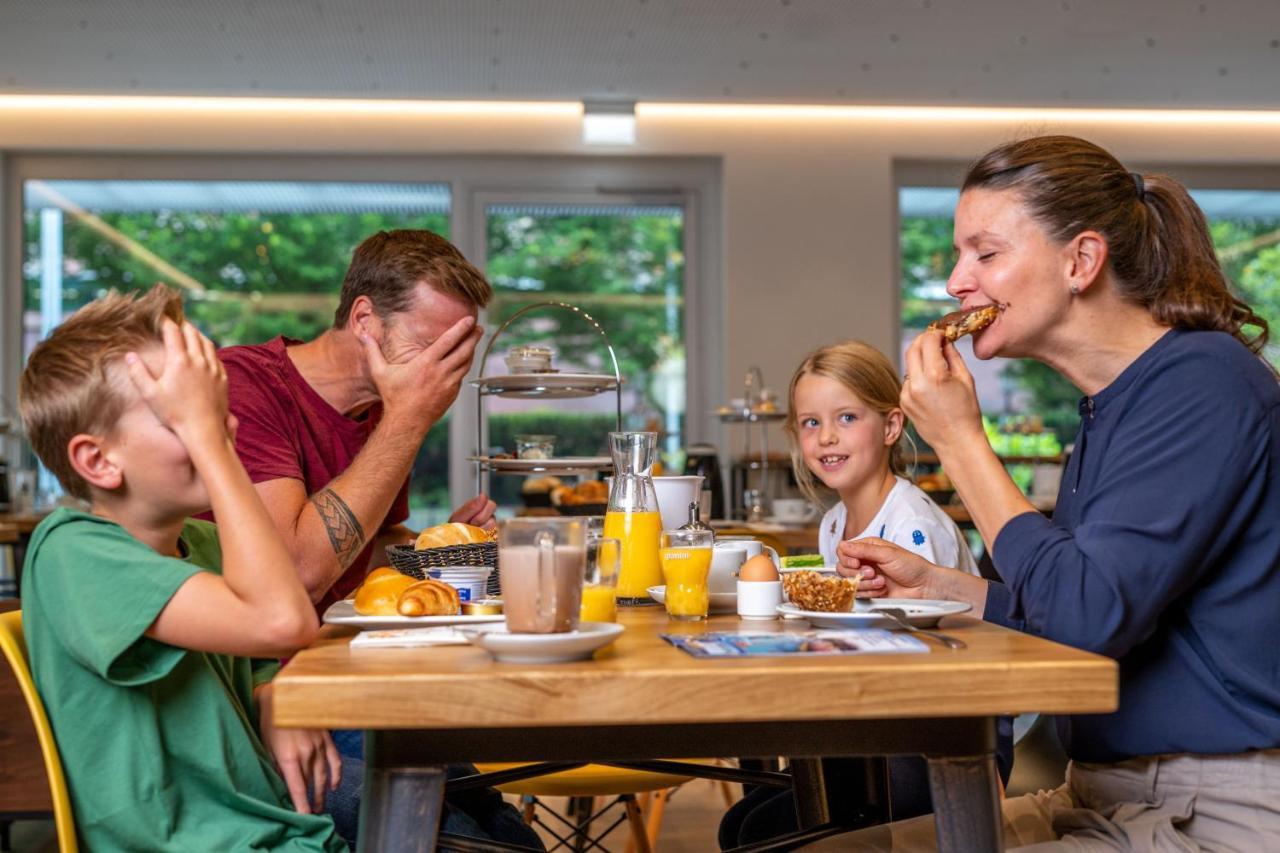 Hotel am Park Rust Bagian luar foto