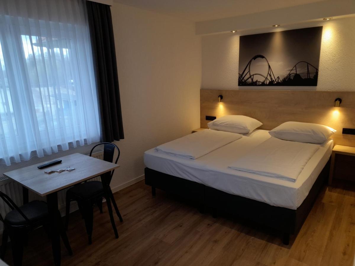 Hotel am Park Rust Bagian luar foto