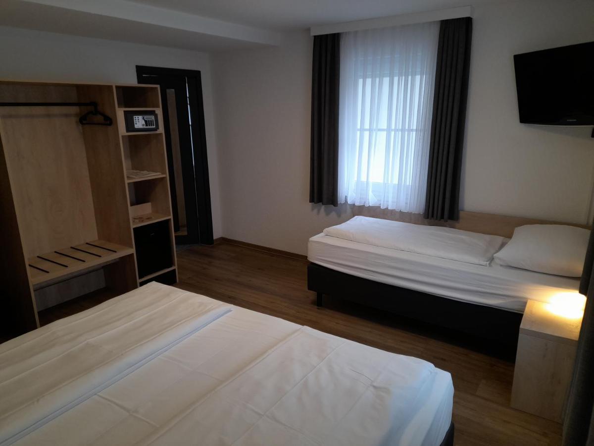 Hotel am Park Rust Bagian luar foto