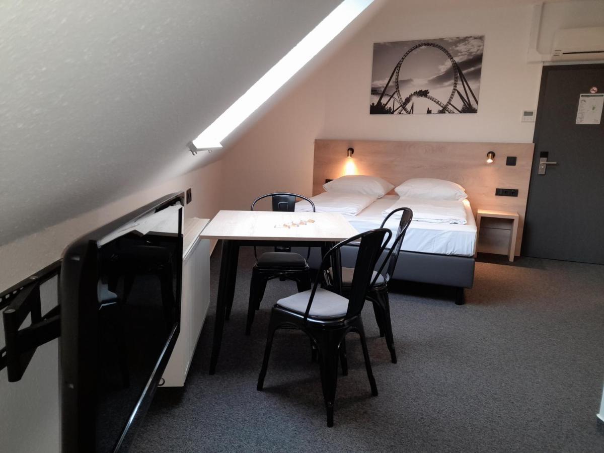 Hotel am Park Rust Bagian luar foto